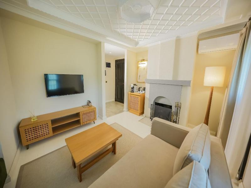 Nuup Hotel image
