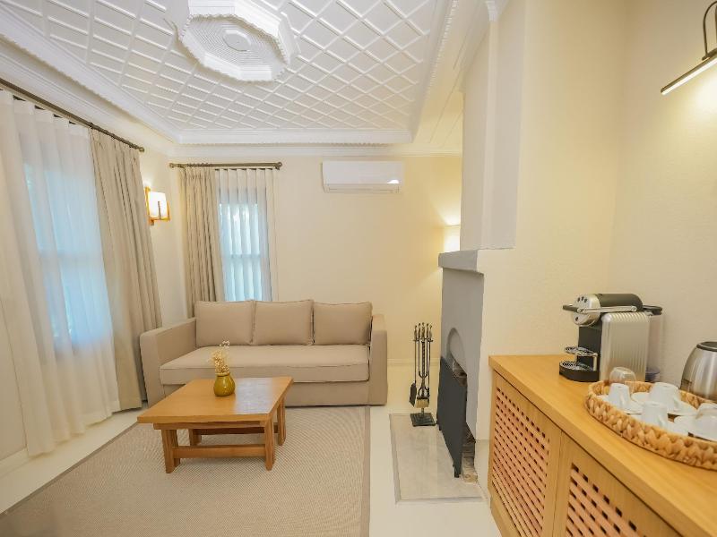 Nuup Hotel image