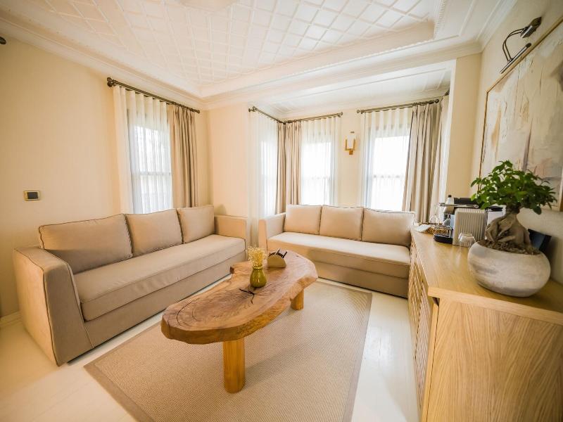 Nuup Hotel image