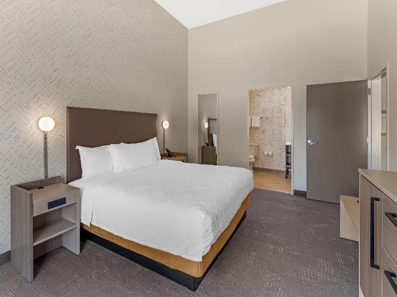 Home2 Suites by Hilton Calera image
