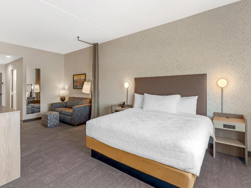 Home2 Suites by Hilton Calera image