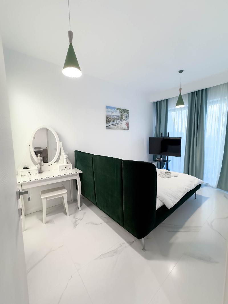 Wave 4 Apartments image