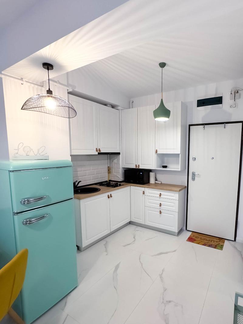 Wave 4 Apartments image