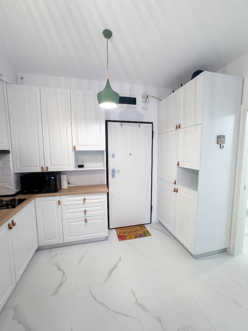 Wave 4 Apartments image