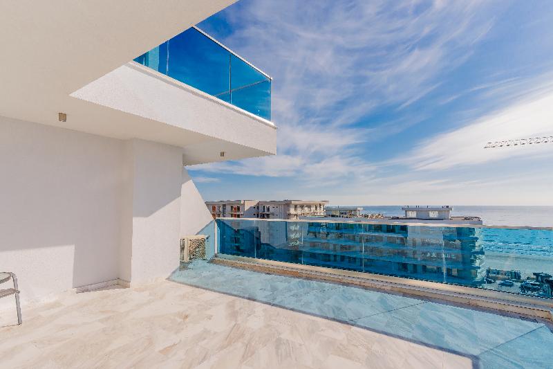 Wave 4 Apartments image