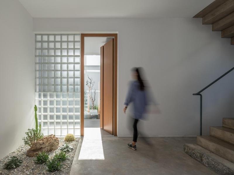 Villa Mimaze Minimalist Living