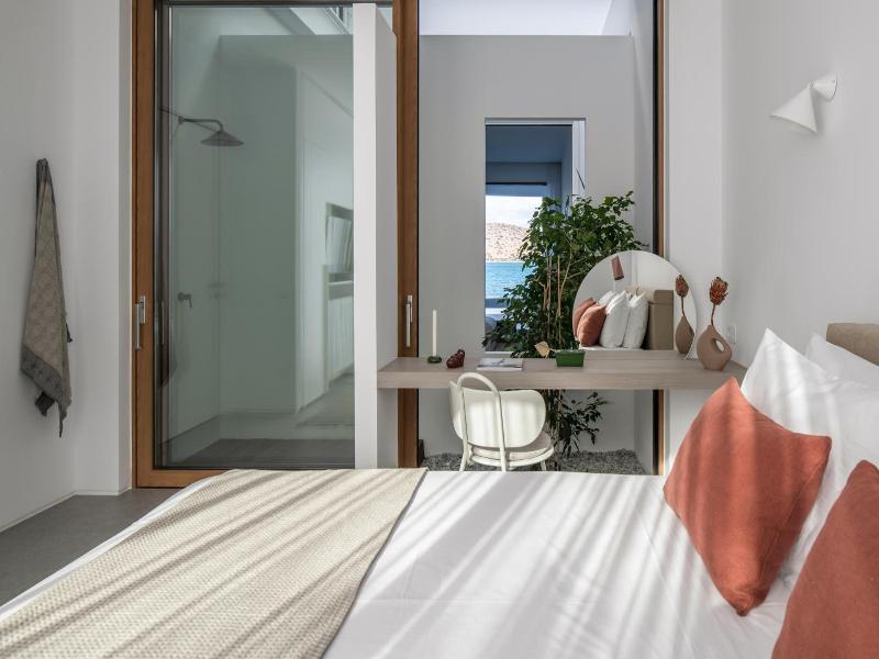 Villa Mimaze Minimalist Living