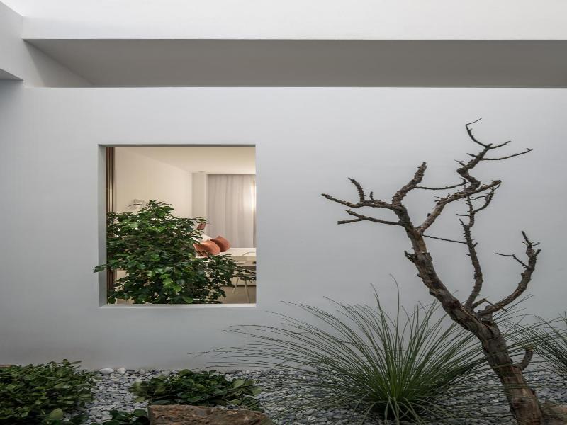 Villa Mimaze Minimalist Living