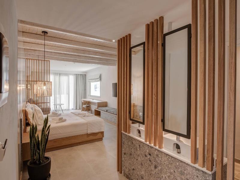 Alboro Seaside Suites image