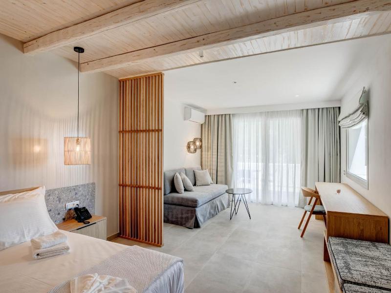 Alboro Seaside Suites image