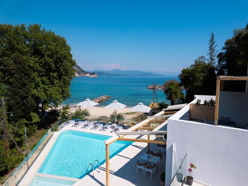 Alboro Seaside Suites image