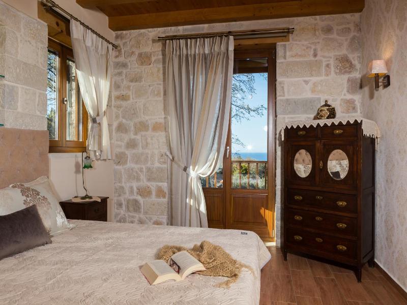 Vederi Estate image