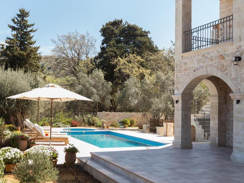 Vederi Estate image
