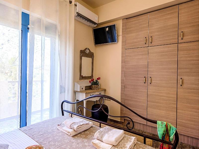 Lindos Luxury Retro Villas image