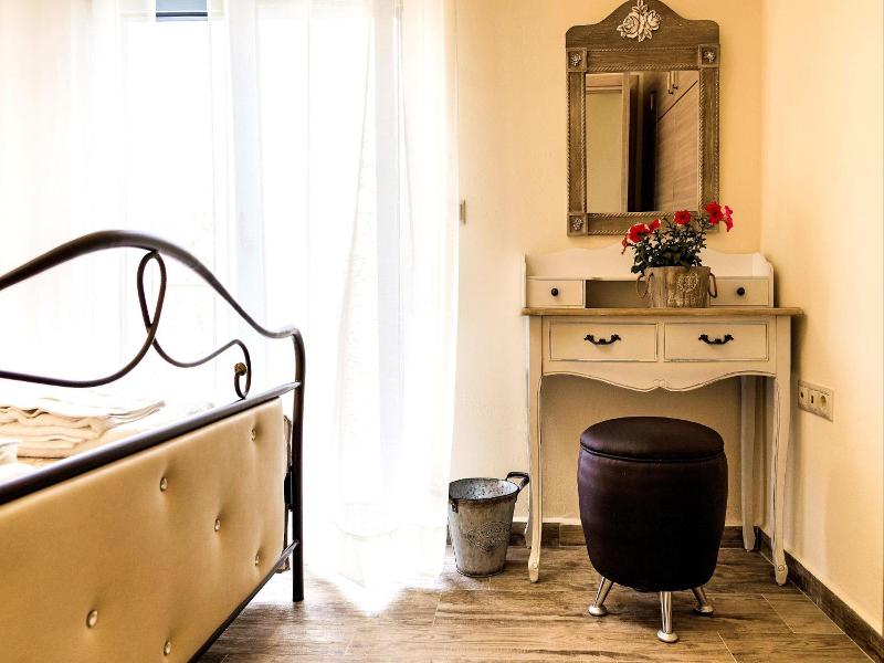 Lindos Luxury Retro Villas image
