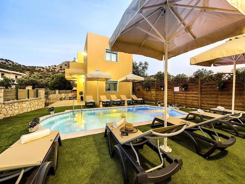 Lindos Luxury Retro Villas image