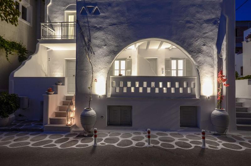 Naxos Evilion Luxury Apartments image