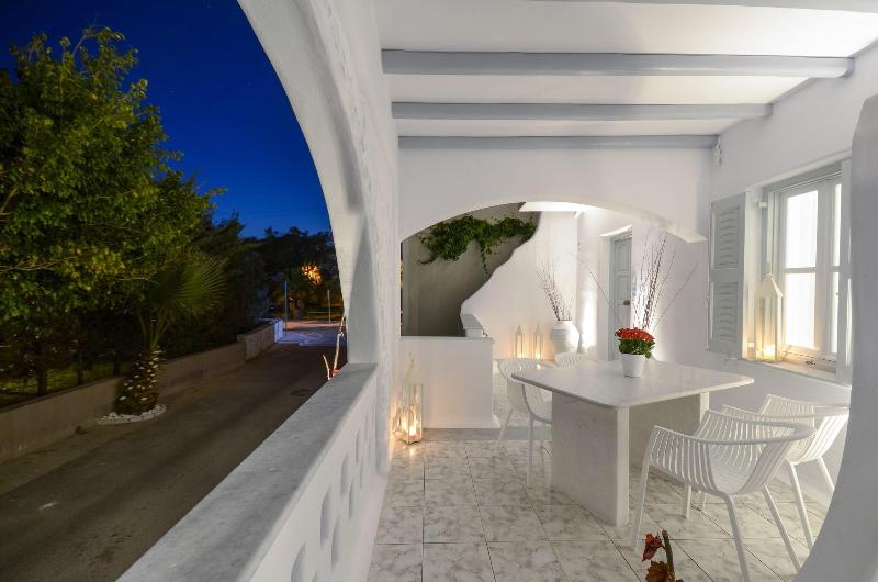 Naxos Evilion Luxury Apartments image