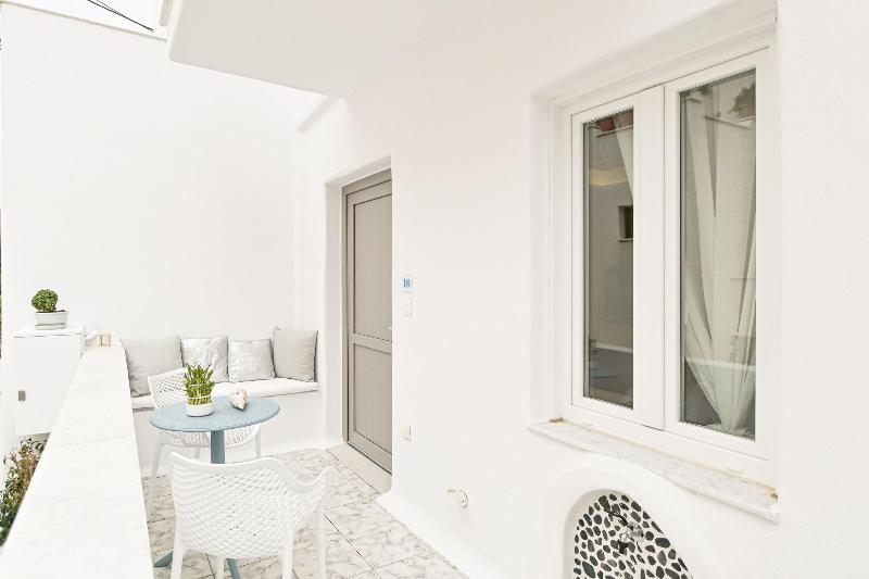 Naxos Evilion Luxury Apartments image