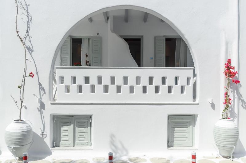 Naxos Evilion Luxury Apartments image