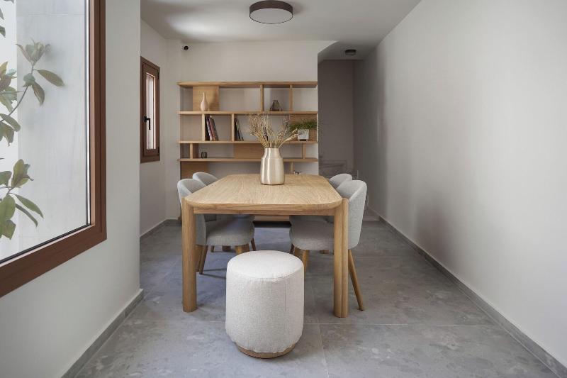 Plaka House Boutique Apartments image