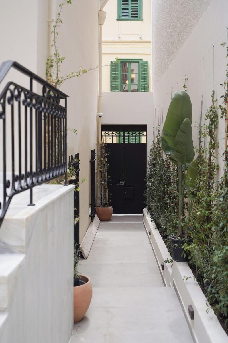 Plaka House Boutique Apartments image