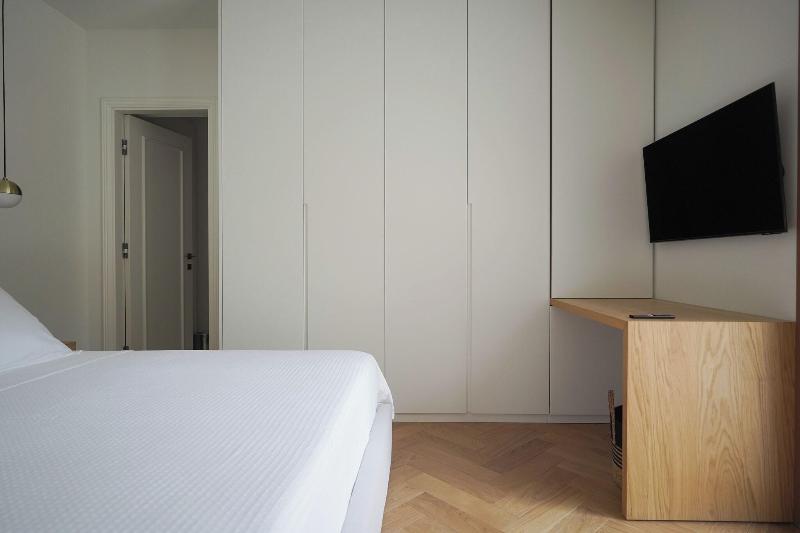 Plaka House Boutique Apartments image