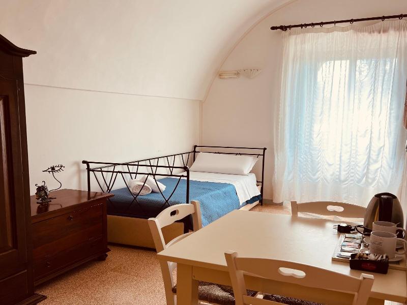Villa Raffaella image