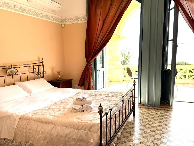 Villa Raffaella image