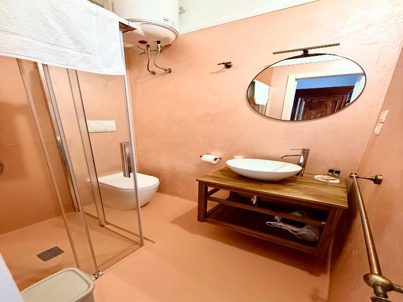 Villa Raffaella image