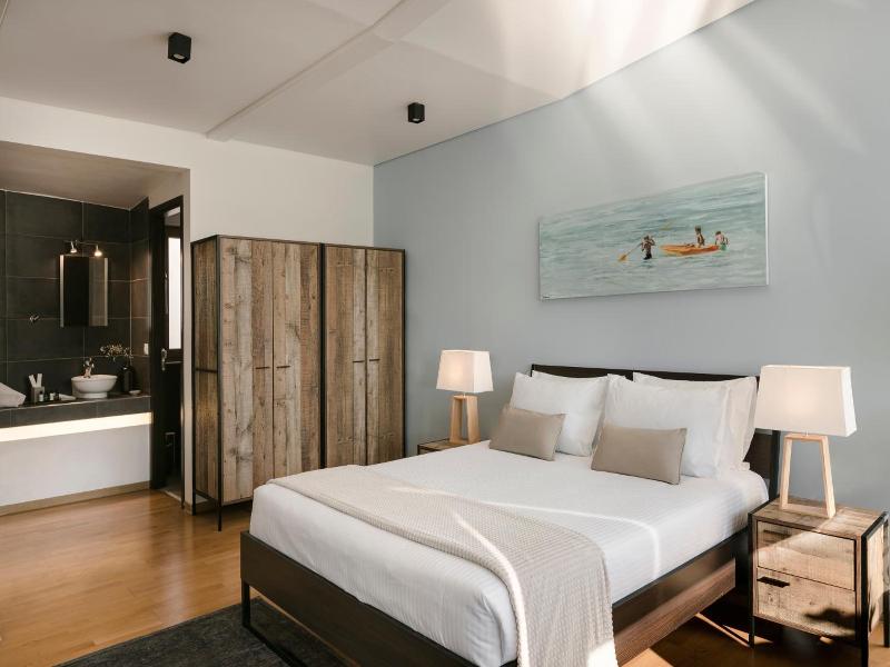 Aria Acropolis Suites image
