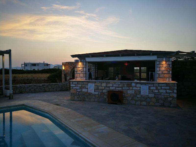 Aeraki Studios Apartments image