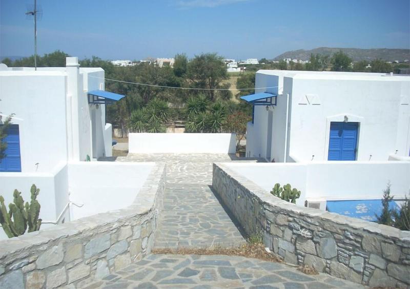 Aeraki Studios Apartments image