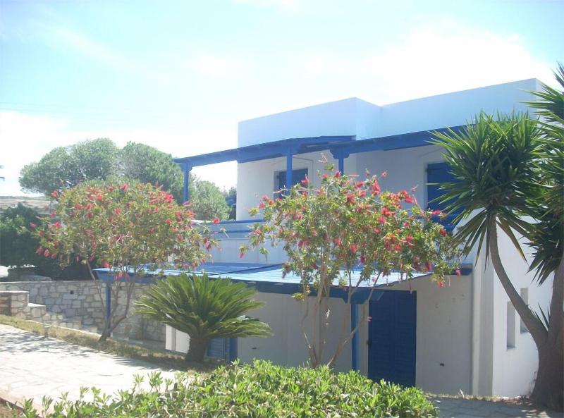 Aeraki Studios Apartments image
