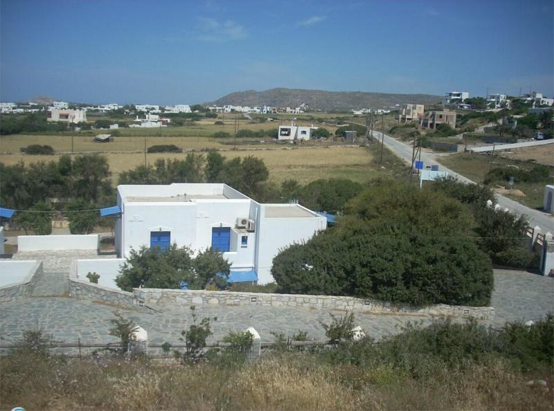 Aeraki Studios Apartments image