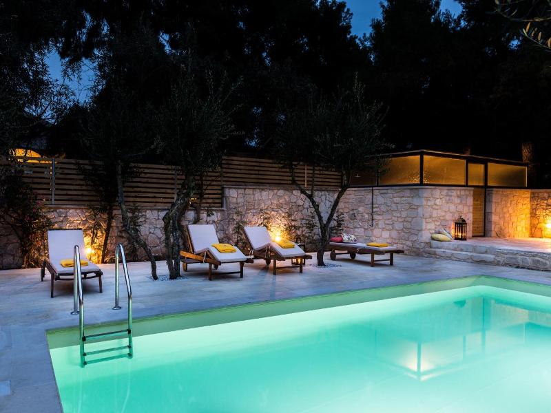 Koukounari Luxury Villa Chania image