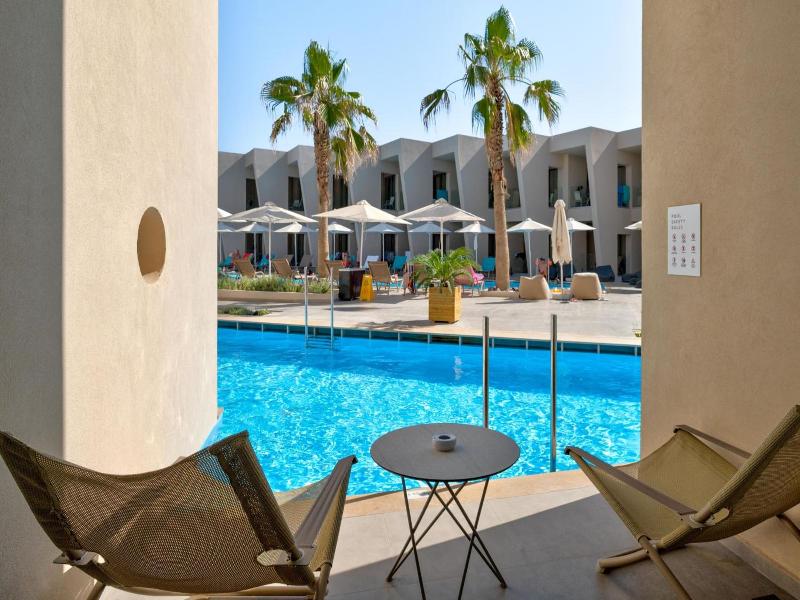 White Olive Elite Rethymno image