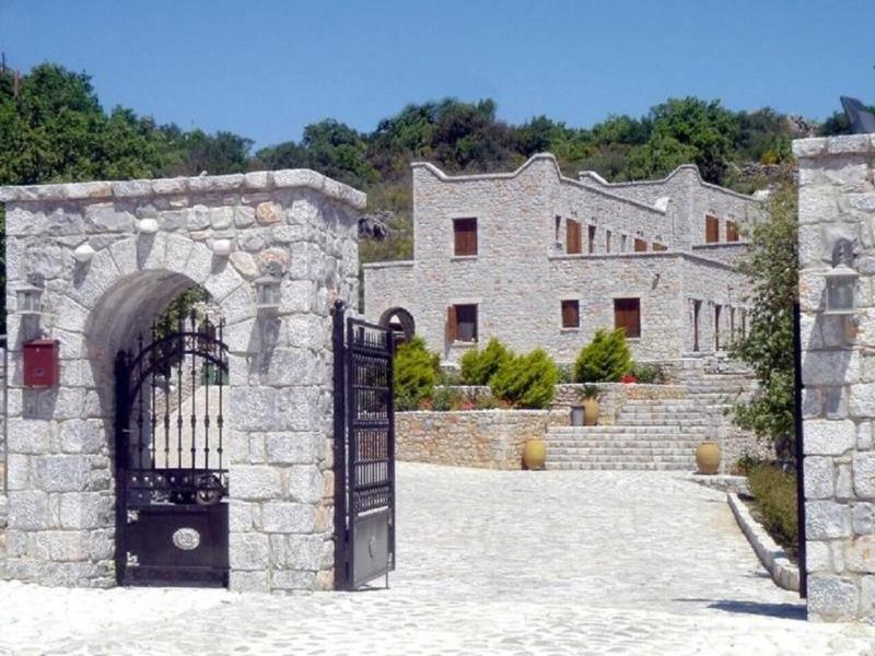 Lalloudes Hotel Mani image