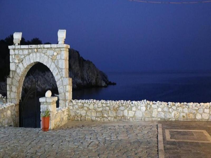 Lalloudes Hotel Mani image