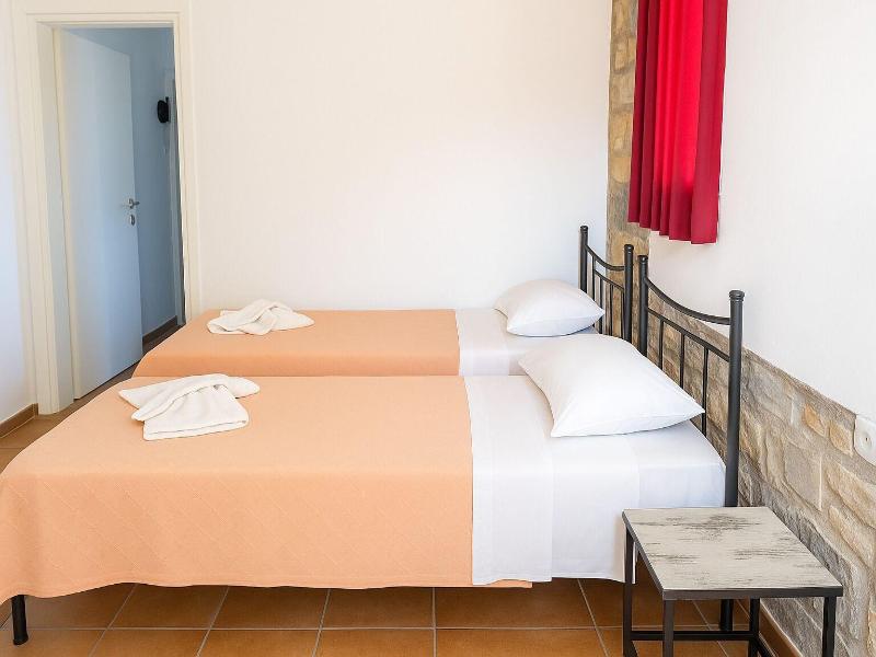 Lalloudes Hotel Mani image