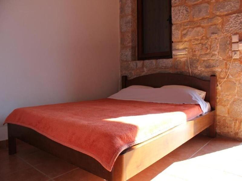 Lalloudes Hotel Mani image