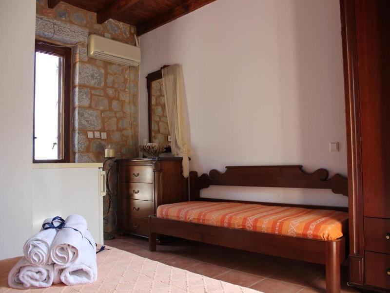 Lalloudes Hotel Mani image
