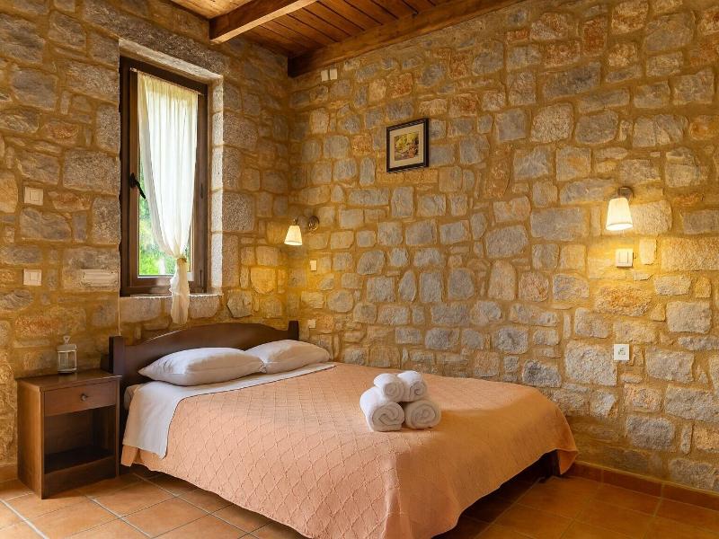 Lalloudes Hotel Mani image