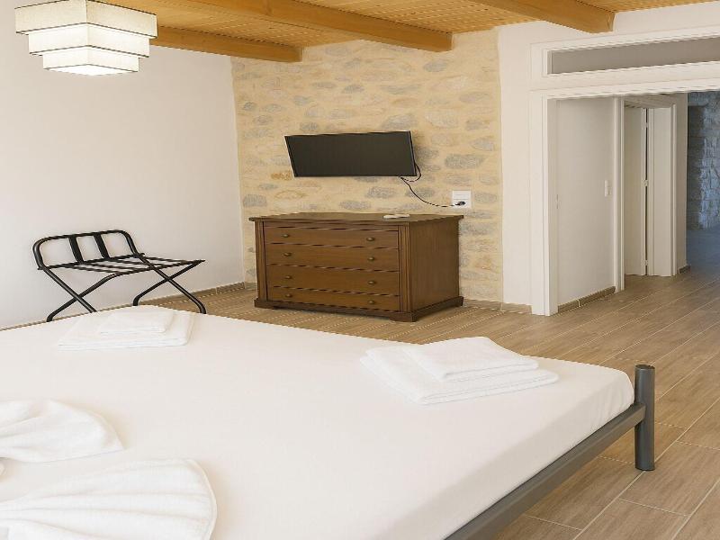 Lalloudes Hotel Mani image