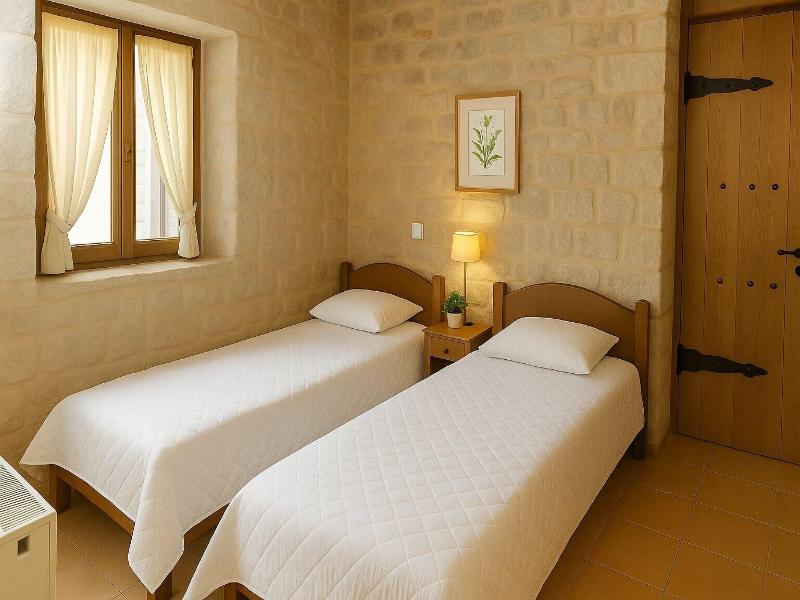 Lalloudes Hotel Mani image