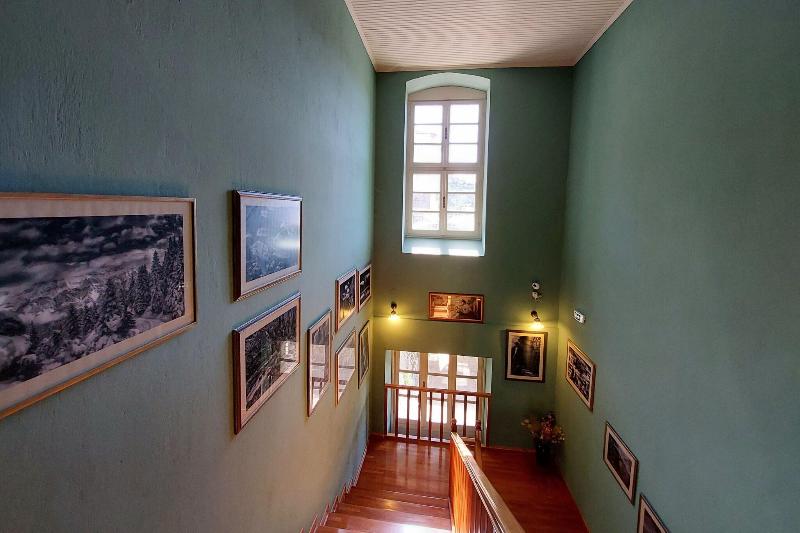 Old School Hotel image
