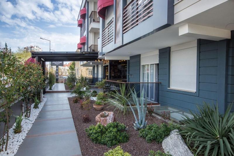 Elanis Suites image