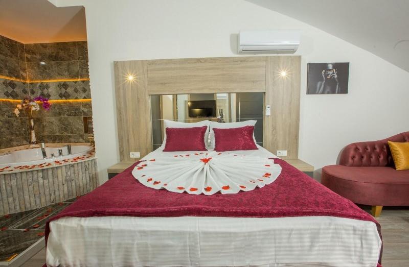Elanis Suites image