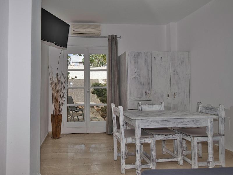 Ira Apartments image