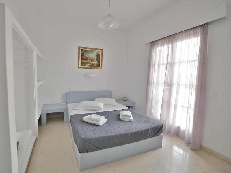 Ira Apartments image